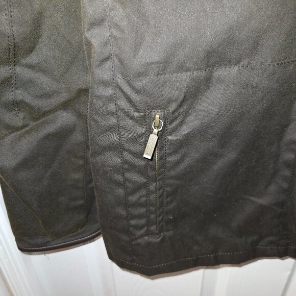Barbour Beacon Sports Waxed Jacket - Picture 9 of 14